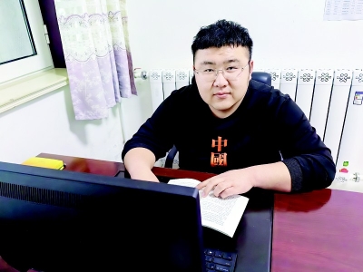 <br>          为当地建设奉献青春力量 图片由受访者提供<br><br>        