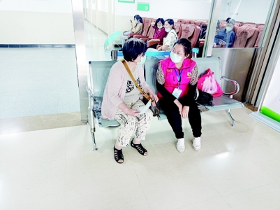          尽心尽力解决居民的大事小情 图片由受访者提供        
