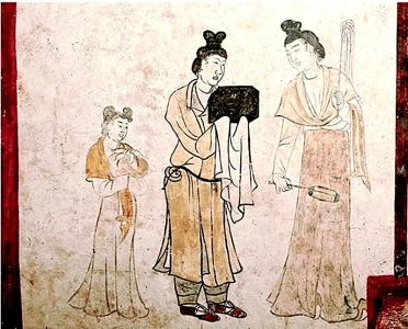           壁画中的侍女        