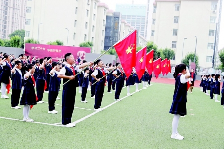           　　　　“学习二十大 争做好队员”——山西省少年儿童庆“六一”主题队日活动举行。 本报记者 康乐 摄        