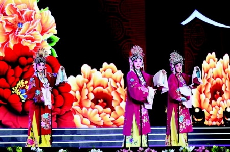 <br>          长治上演国粹艺术视听盛宴 本报记者 刘琴 摄<br><br>        