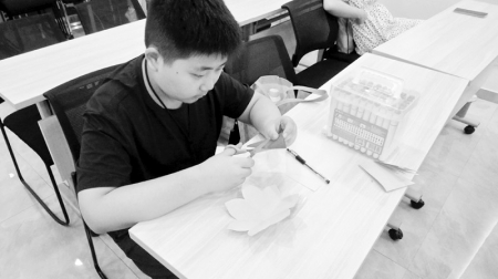 <br>          青少年参加社会实践活动 图片由团太原市万柏林区委提供<br><br>        