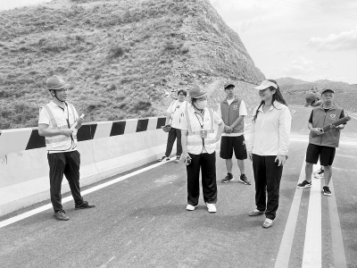 <br>          参观学习 图片由山西应用科技学院团委提供<br><br>        