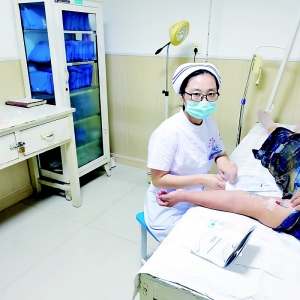 <br>          在平凡的岗位上奋勇向前<br><br>        