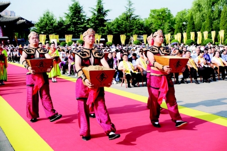 <br>          本次大典以“寻根洪洞 福佑万家”为主题<br><br>        