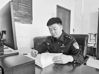           在平凡的岗位上勇于担当 图片由受访者提供        