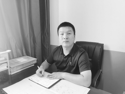           用实际行动践行初心使命 本报记者 孟存田 摄        