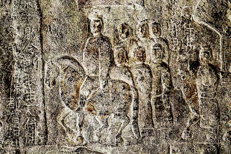 <br>          供养人浮雕<br><br>        