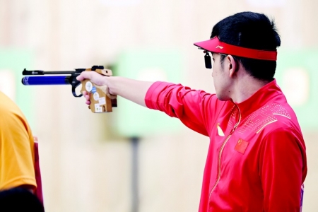 <br>          男子10米气手枪团体项目银牌<br>刘锦尧<br><br>        