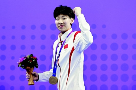 <br>          跳水女子一米板项目金牌<br>李亚杰<br><br>        