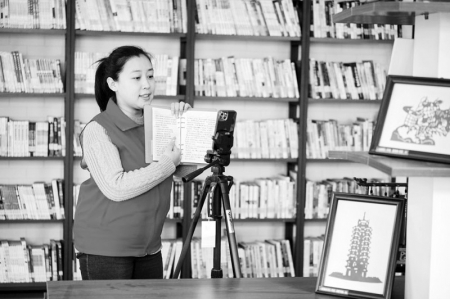 <br>          从实际出发，让居民享受“家门口”的便利。 本报记者 康乐 摄<br><br>        