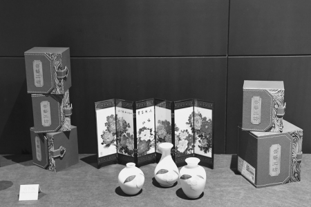 <br>          活动现场集中展览展示山西特色产品 图片由山西省投资促进局提供<br><br>        