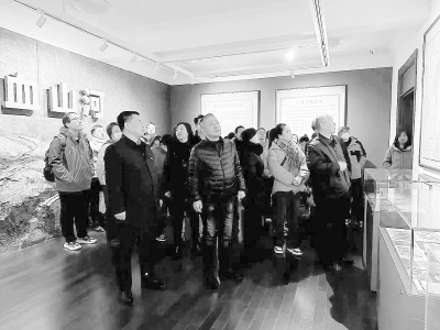 <br>          参观晋商博物院 图片由团太原市杏花岭区委提供<br><br>        