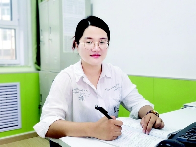 <br>          芦晓莹表示，和孩子们在一起，充实且快乐。<br><br>        