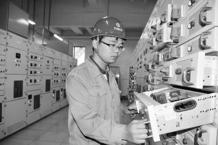 <br>          工作中，吴超总是身先士卒、奋勇争先。 图片由受访者提供<br><br>        