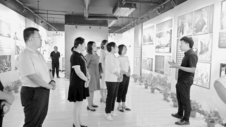 <br>          将苏寨“红色+绿色”的发展模式走深走实 图片由受访者提供<br><br>        