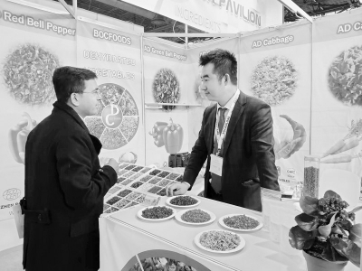 <br>          积极开拓海外市场 图片由受访者提供<br><br>        