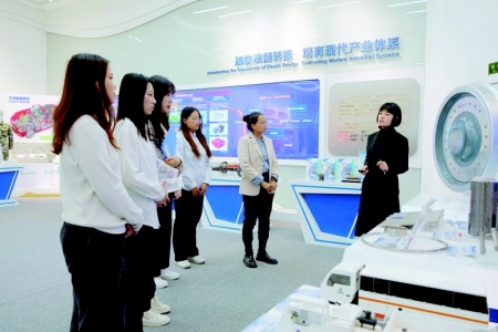 <br>              青年学生广泛开展理论宣讲、志愿服务、创新创业……将学习成果转化为推动中国式现代化山西实践的挺膺担当。本版图片均由太原学院提供<br><br>        