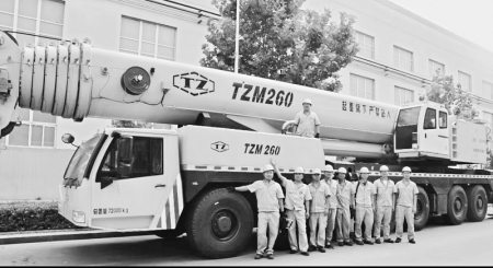 <br>              一台台产品背后凝结着检测人员无数的辛劳和汗水 图片由太原重工理化检定中心无损检测室提供<br><br>        