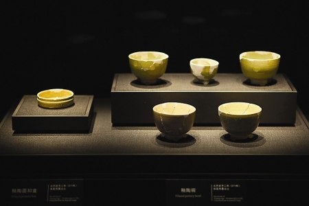 <br>          釉陶碗 本版摄影 本报记者 胡远嘉<br><br>        