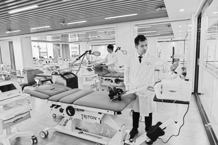 <br>          优质的精准康复及临床治疗守护广大患者<br><br>        