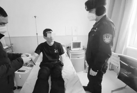 <br>          朱培材（右）<br><br>        