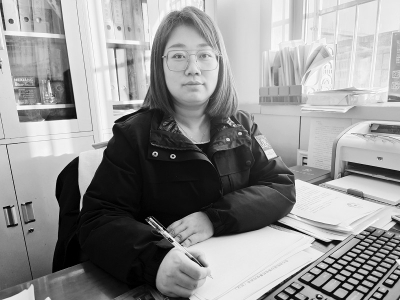 <br>          小社区、大社会，小网格、大担当。<br><br>        