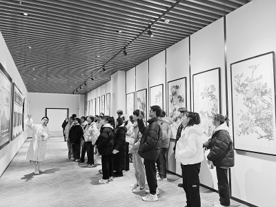 <br>          了解家乡发展 图片由团夏县县委提供<br><br>        