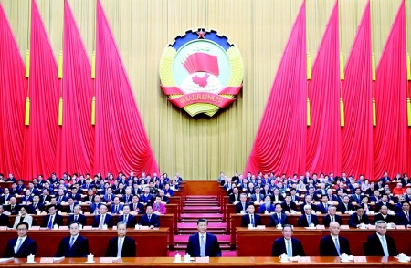               3月4日下午，中国人民政治协商会议第十四届全国委员会第二次会议在北京人民大会堂开幕。这是习近平、李强、赵乐际、蔡奇、丁薛祥、李希、韩正在主席台就座。 新华社记者 鞠鹏 摄        