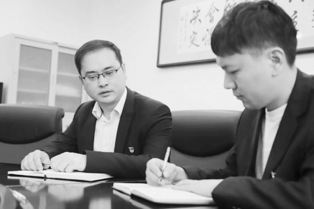 <br>          加强宣传指引，抓好青工队伍建设，立足岗位创新。 本组图片 本报记者 孟存田 摄<br><br>        