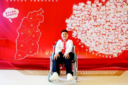           小代表高尚受到特殊照顾        
