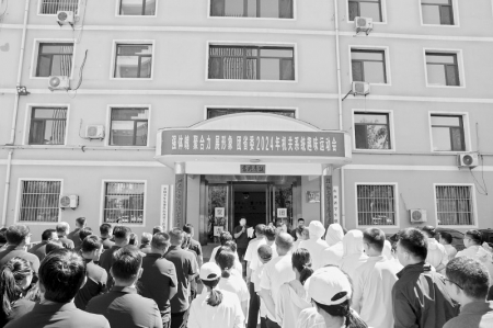 <br>          趣味运动会展示了新时代山西共青团干部朝气蓬勃的精神风貌<br><br>        