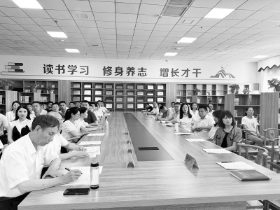 <br>          运城市青年读书分享会举行 通讯员 丁盼 摄<br><br>        