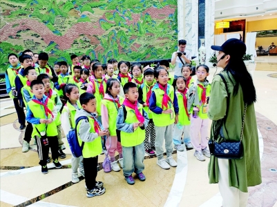 <br>          仔细聆听<br><br>        