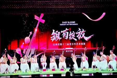          大家在交流学习中提升自我 图片由山西演艺集团艺术交流中心提供        