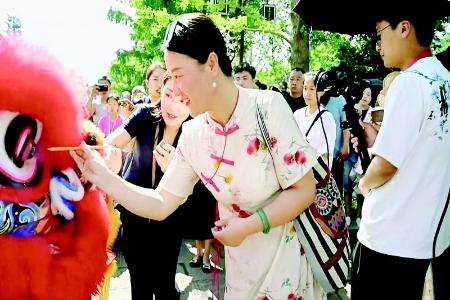           庙会解锁“非遗+”的N种打开方式  本组图片均由晋祠博物馆提供        