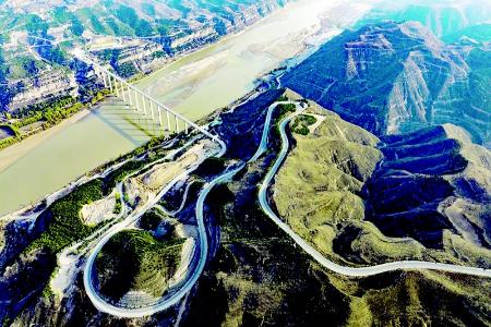           黄河一号旅游公路大宁段 本版图片均为资料图片        