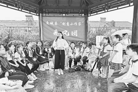           这场非遗文化之旅，让小作家们领悟了交城县传统文化的无穷魅力。图片由交城县融媒体中心提供        