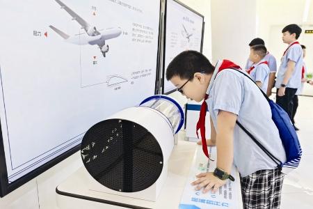           阳泉市少先队员走进阳泉市规划展览馆本组图片均由省少工委提供        
