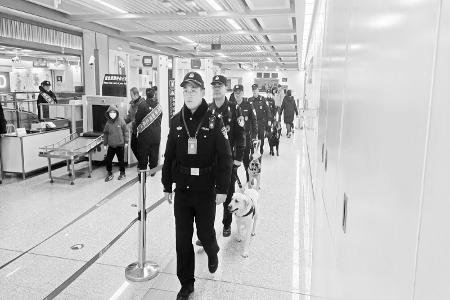           “冬季行动”让群众真切感受到安全就在身边 图片由太原市公安局提供        