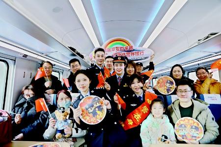           本组图片均由太原铁路公安处乘警支队提供        