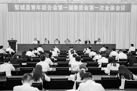           凝聚力量推动创新创业 本报记者 刘琴 摄        