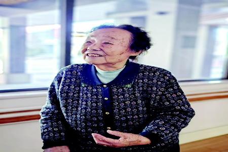           住在孟母养老公寓的老人        