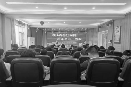           倾听青年心声，赋能青年成长。 图片由共青团原平市委提供        