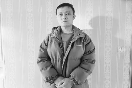           急难险重不退缩，吃苦耐劳干在前。 本报记者 孟存田 摄        