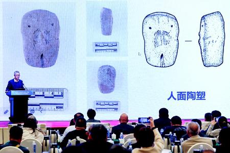           　　2024年度山西考古项目汇报会暨第五届山西考古新发现论坛现场本报记者 胡远嘉 摄        