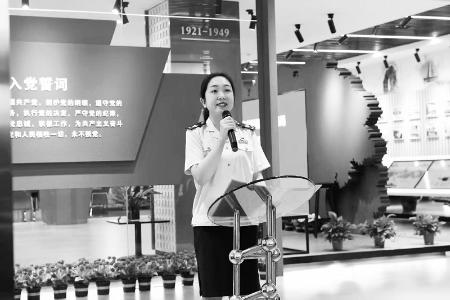           赵艳担当尽责，成为党建领域的“行家里手”。 图片由受访者提供        
