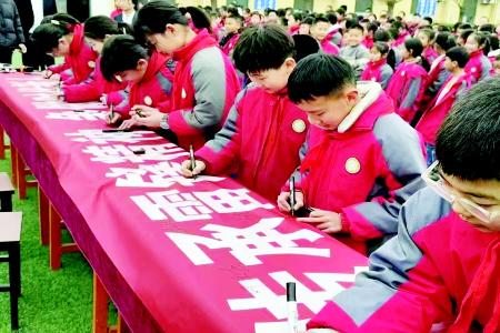           本组图片均由共青团新绛县委提供        