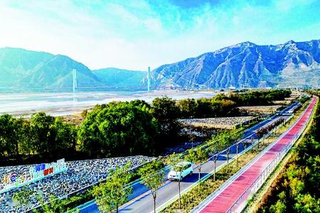           黄河一号旅游公路河津段 本版图片均为资料图片        