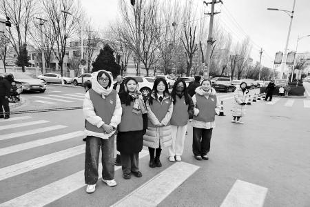           扎根基层，服务社会。 图片由山西中医药大学团委提供        
